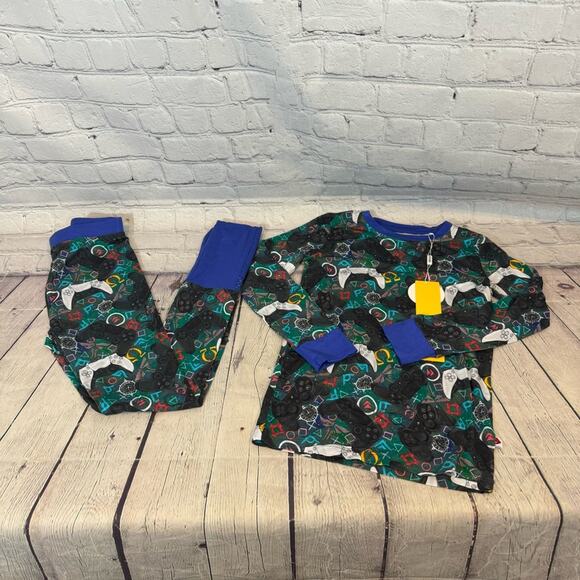 Little Geeks Trilogy Co Gamer Controller Bamboo Pajama Set - Picture 1 of 3